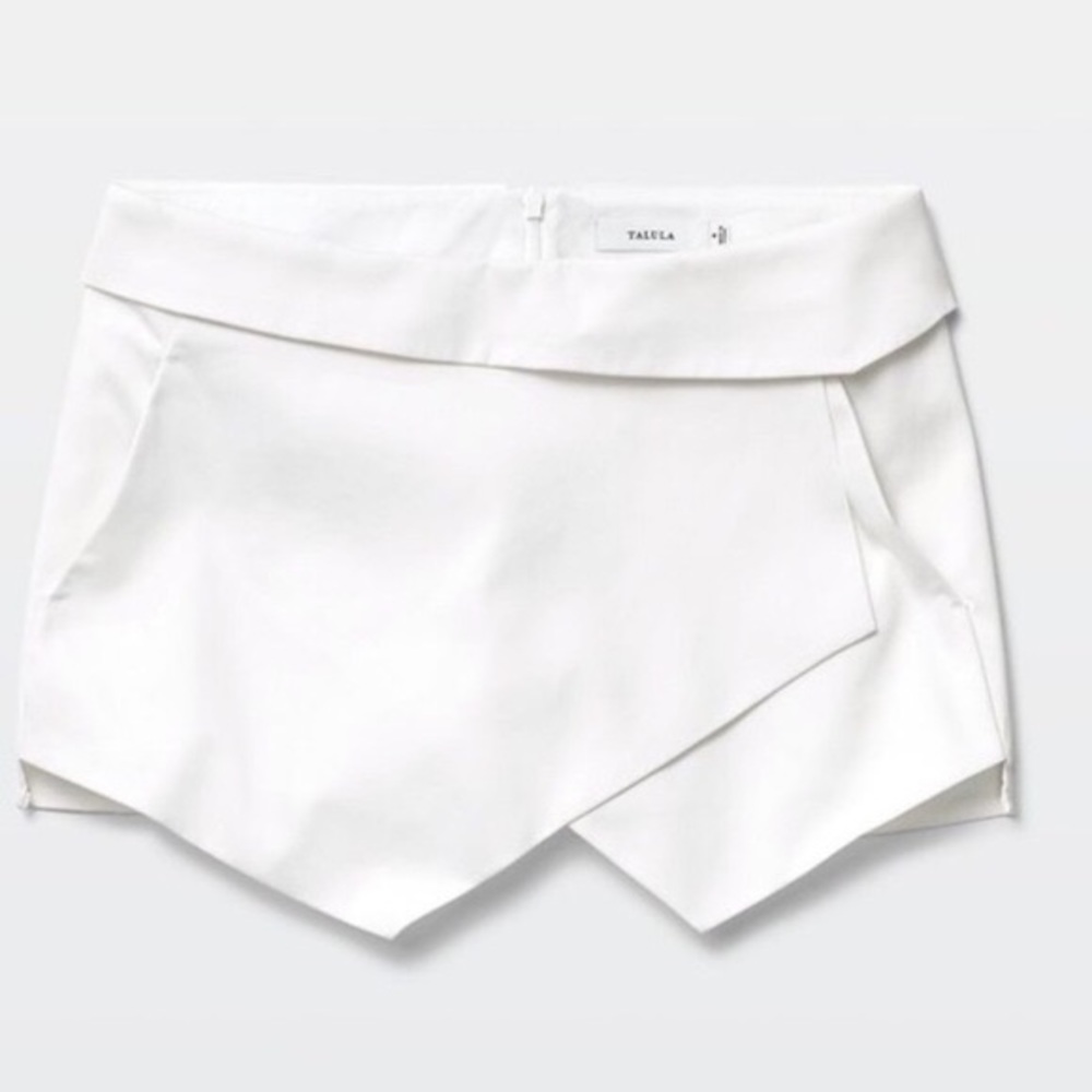ARITZIA - Talula - White Skort